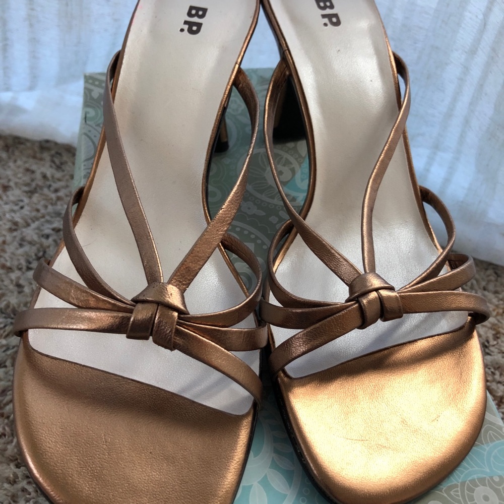 Womens slip on heel /sandal